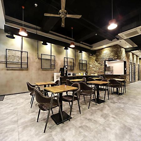 Masan Almond Hotel Changwon Zewnętrze zdjęcie