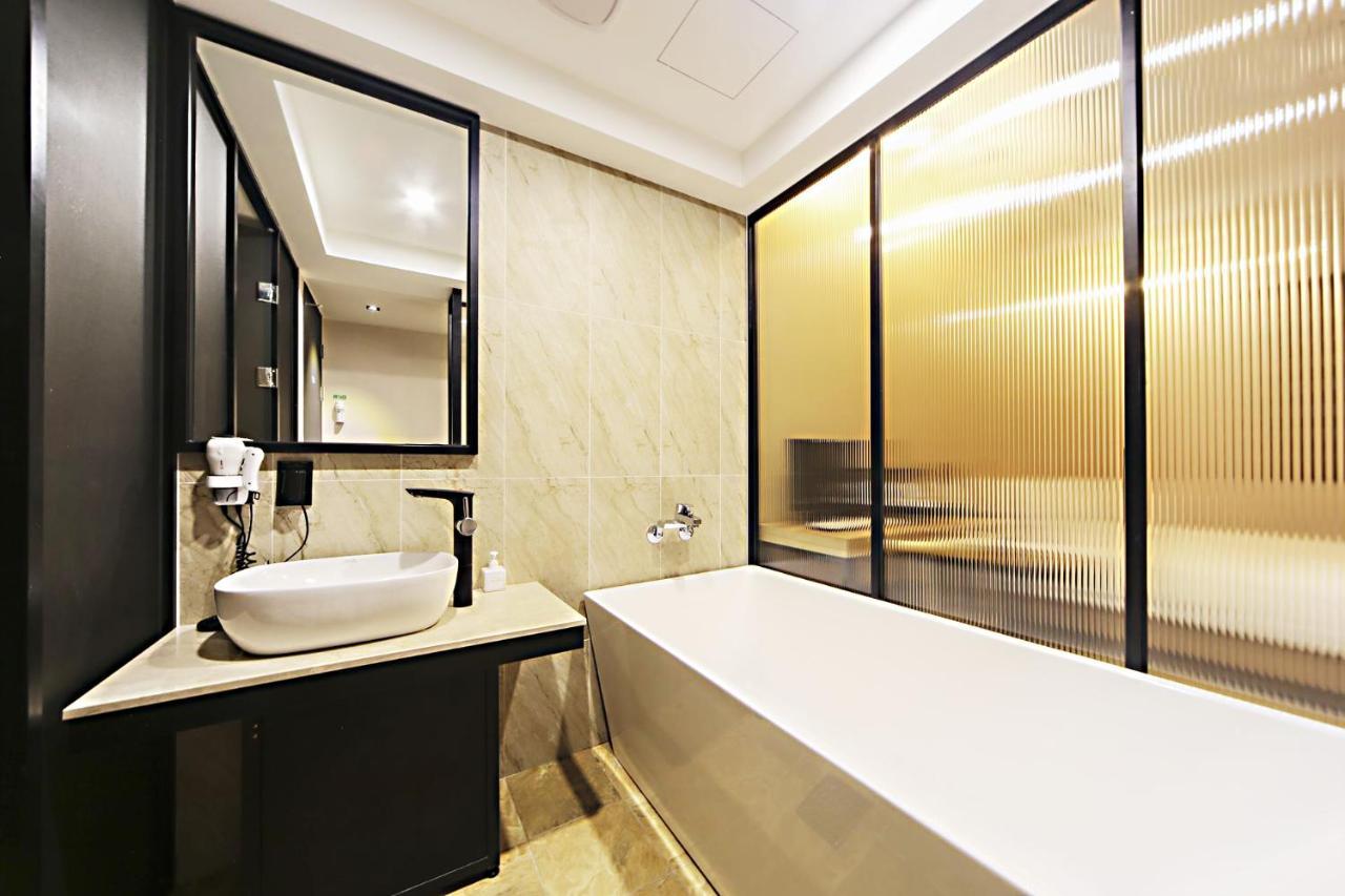 Masan Almond Hotel Changwon Zewnętrze zdjęcie